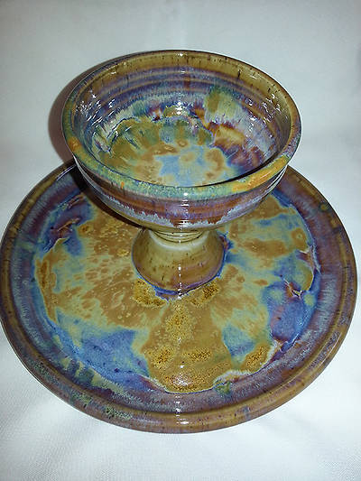 Picture of Earthenware Brown All-In-One Communion Set