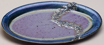 Picture of Crown of Thorns Pastel Porcelain Loaf Server