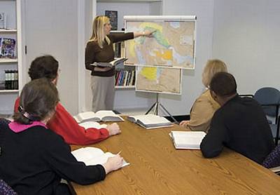 Picture of Abingdon Bible Land Maps with Charthead & Tripod--Set of 8