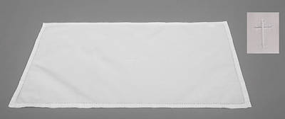 Picture of Cambric Linen Purificator with Latin Cross - Pack of 3