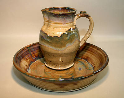 Footwashing Pitcher and Basin Earthenware Tan