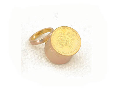 Picture of Gold Oil Stock with Ring