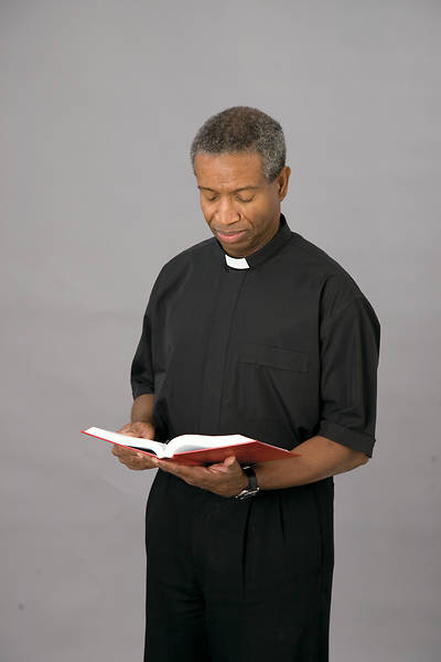 Picture of Reliant Short Sleeve Tab Collar Clergy Shirt