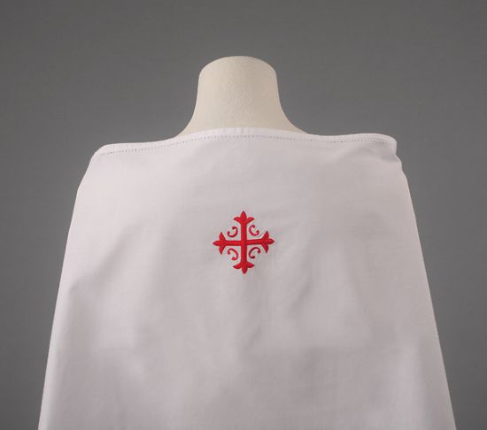 Picture of 100% Cotton Amice with Red Cross and Vine