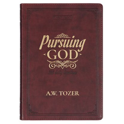 Picture of Pursuing God Devotional Large Print