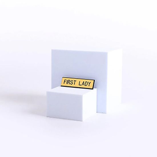 Picture of Badge Engraved First Lady Gold Pin