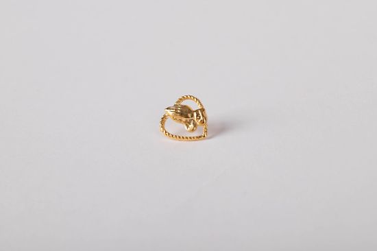 Picture of Lapel Pin Praying Hands/Heart Gold PK6