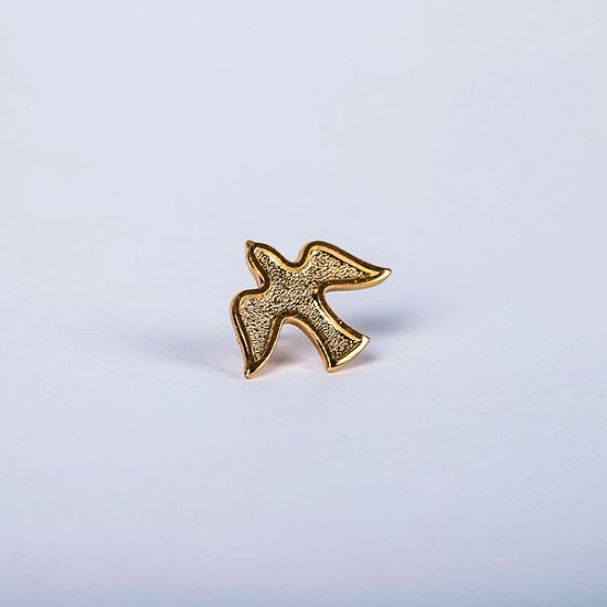 Picture of Lapel Pin Descending Dove Outline Gold PK6